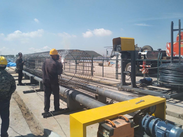 數(shù)控鋼筋籠繞筋機(jī)